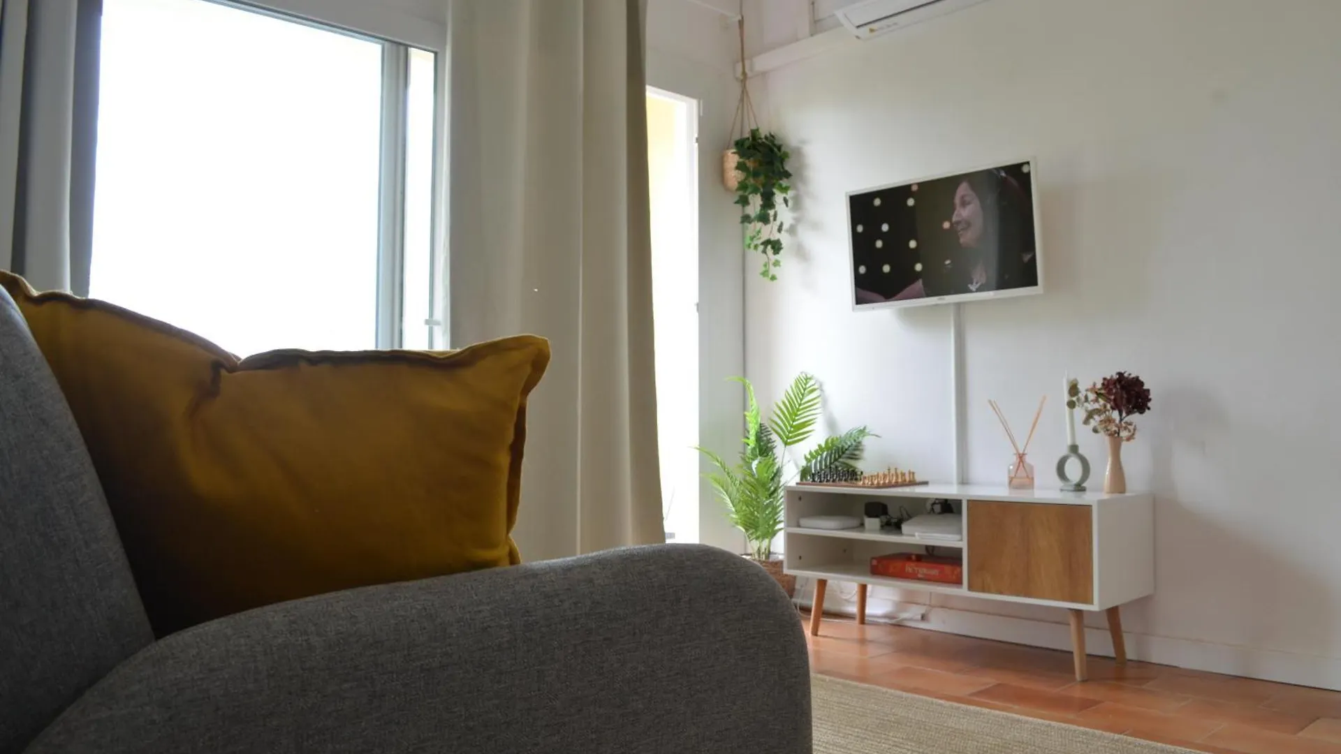 شقة Apartamento En La Playa De إمبوريابرافا
